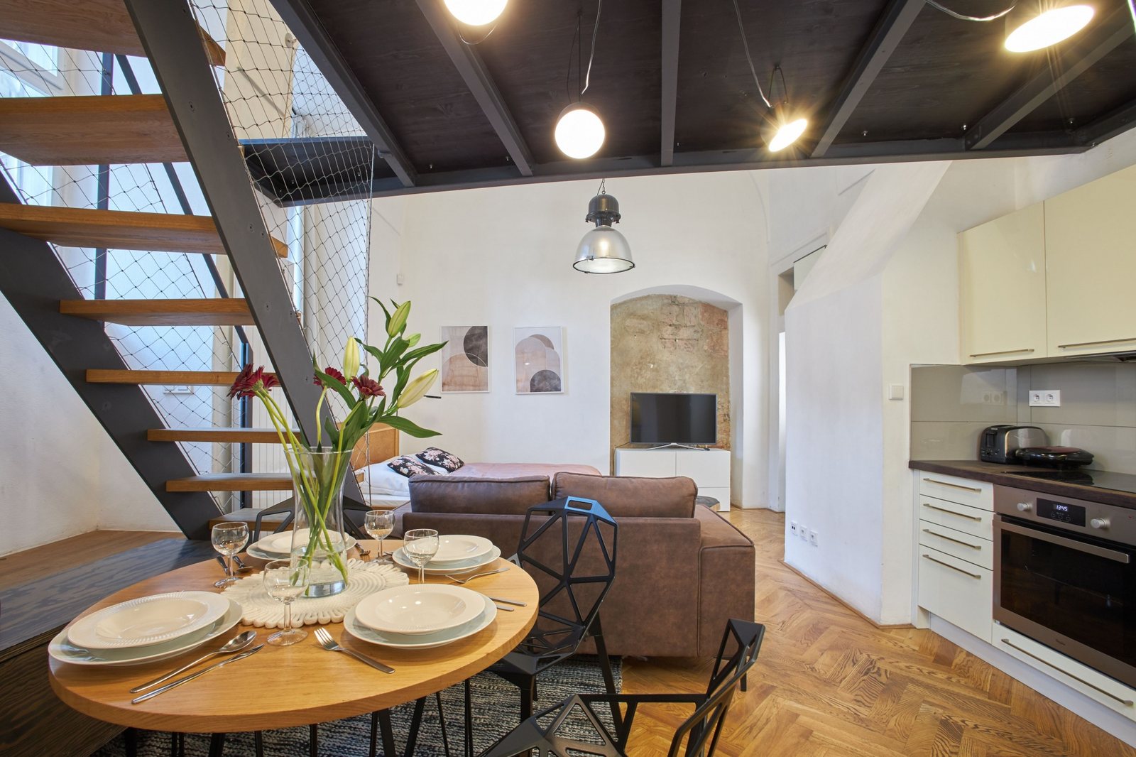 Apartmán Azalea s klenutým stropem a patrem na spaní