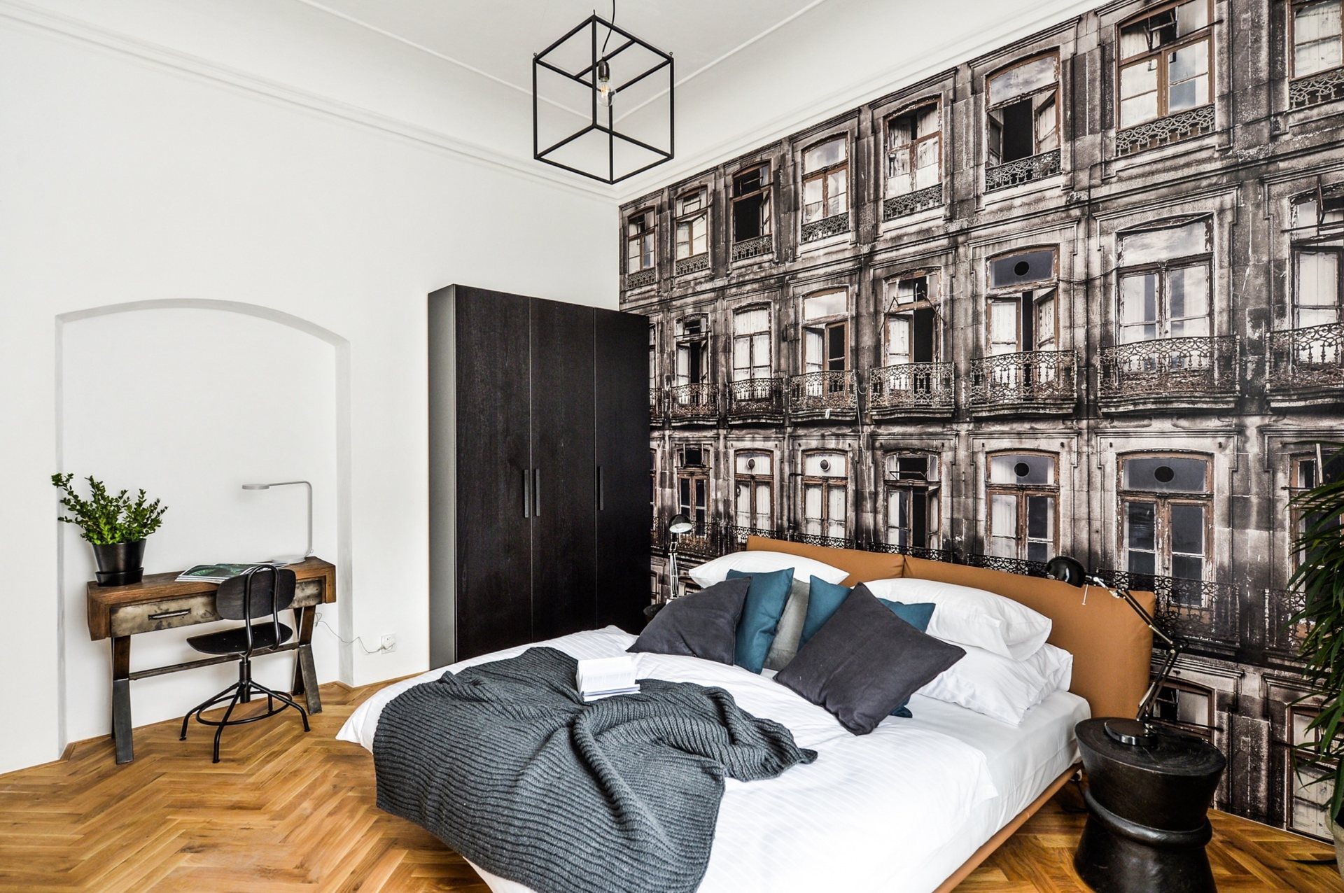 Ložnice apartmánu Gladiolus s fototapetou